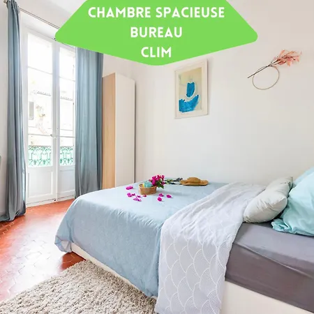 Apartment Bao Location: Couple's Retreat With Pet-friendly Charm *